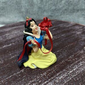 Hallmark Snow White Keepsake Anniversary Edition Christmas Ornament Collectible